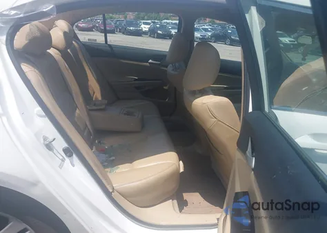 2011 Honda Accord 2.4 Se from USA, damaged, VIN 1HGCP2F67BA155451